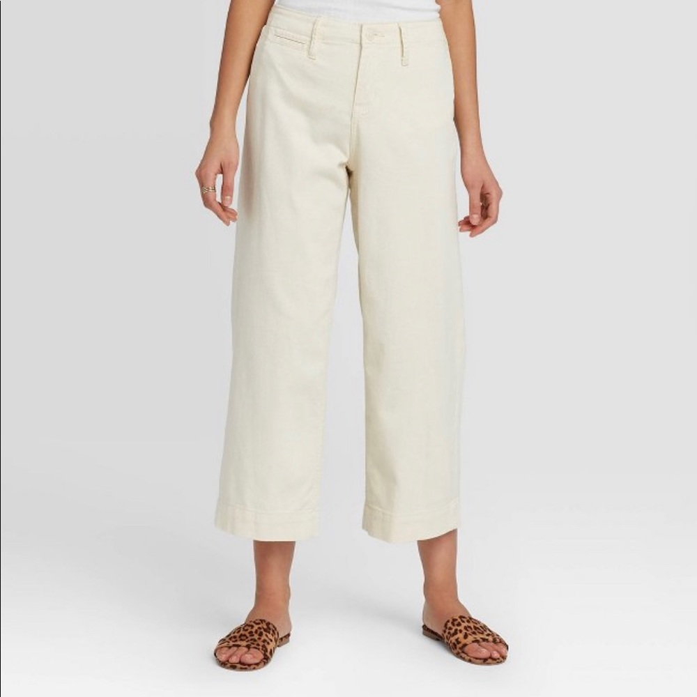 Woman’s High rise wide leg cropped pants